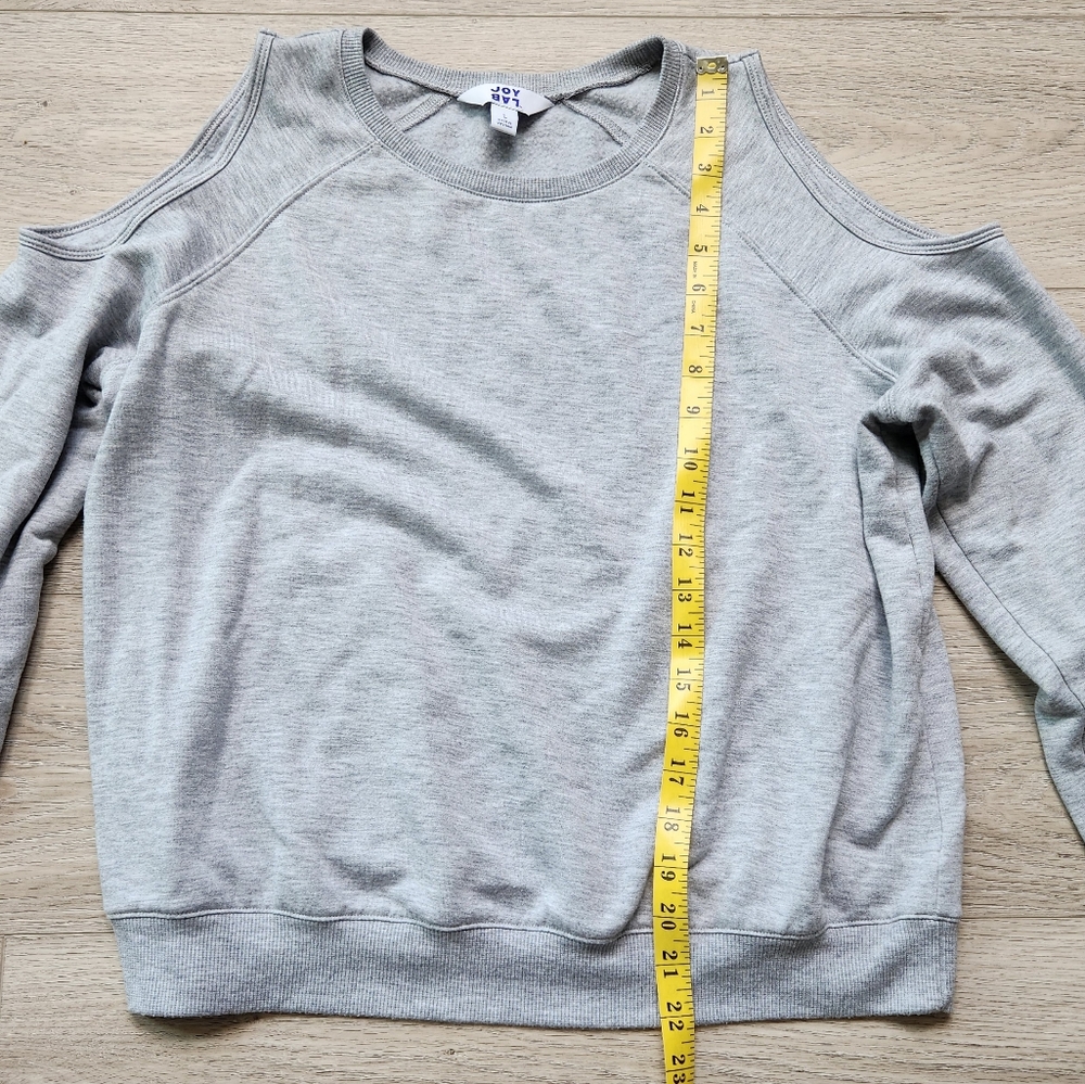 JoyLab Gray Cold Shoulder Sweater Top Womens Size Large Modal Lightweight Casual - Picture 9 of 10